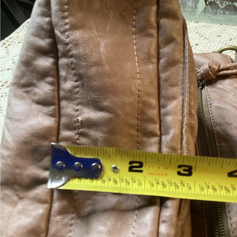 Stone Mountain Women's Tan Crossbody Bag - Picture 9 of 14